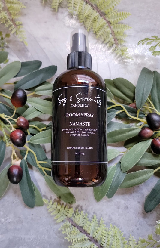Dark, earthy scents of cedarwood, orange, and clove mixed with dragon’s blood. This is the incense blend you've been dreaming of! 