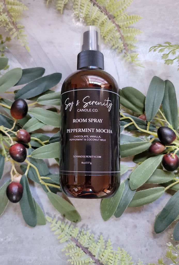 Our Peppermint Mocha fragrance is a chocolatey delight for your senses. This signature drink fragrance blends decadent chocolate and peppermint into an irresistible treat. Notes of peppermint and a hint of coconut milk blend with rich chocolate and creamy vanilla.